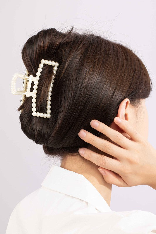 The Ruthie Rectangle Pearl Hair Claw Clip