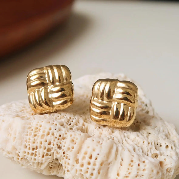 The Luella 18K Gold Non-Tarnish Textured Knot Stud Earring