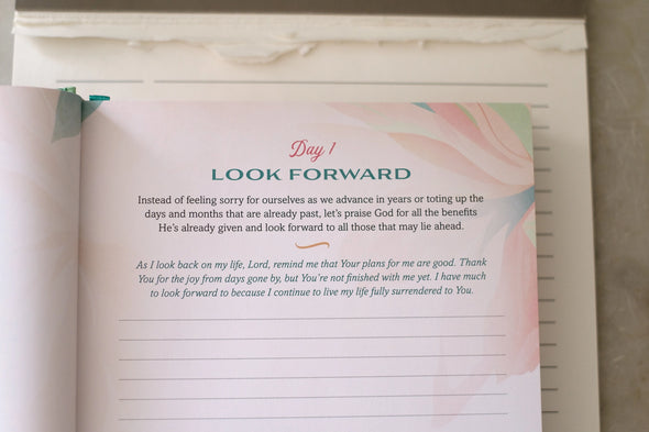 The A Year of God's Goodness Prayer + Praise Tracker Book
