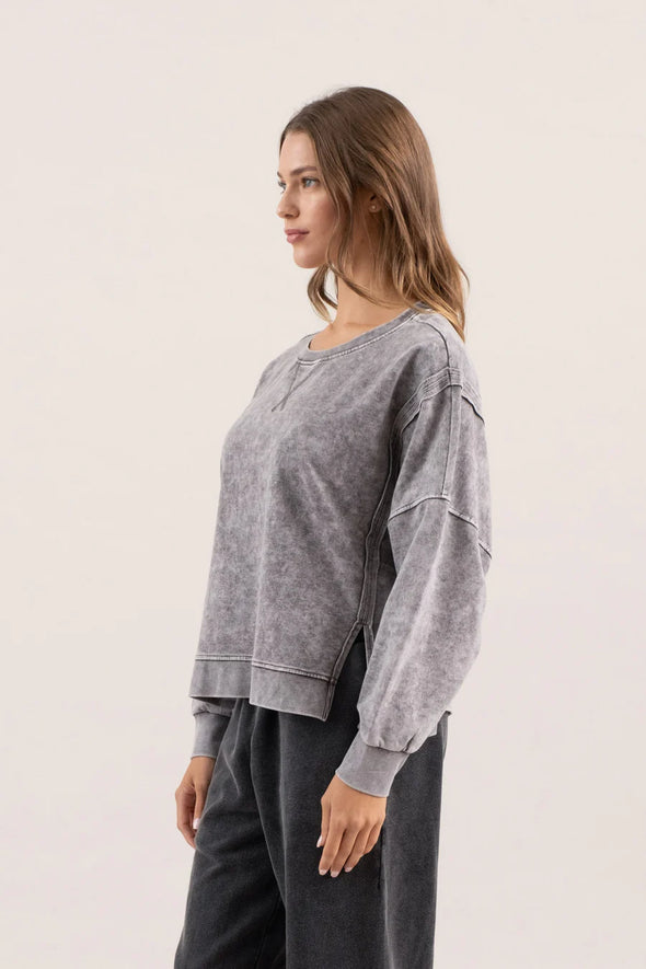 blu pepper washed extended shoulder knit top oversized fit exposed seams side slits pullover crewneck sweatshirt charcoal