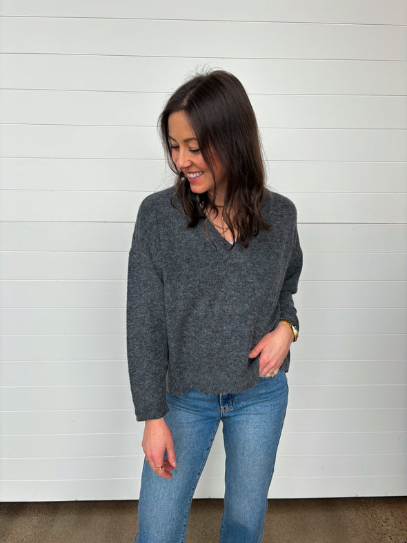 The Amalia V-Neck Basic Sweater