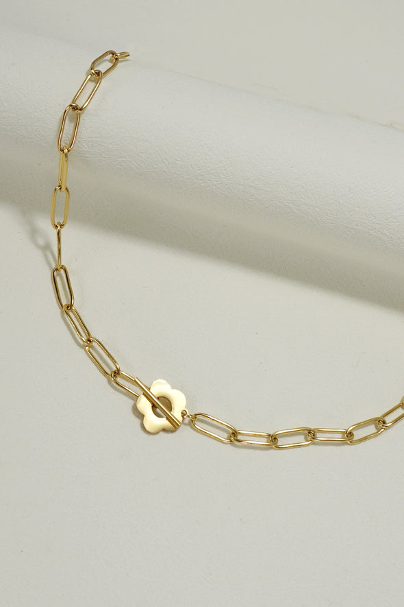 gold plated stainless steel tarnish free flower toggle chain necklace