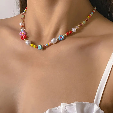 trendy multi colored floral daisy pearl beaded necklace
